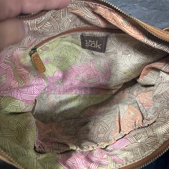 The Sak Kendra Leather Hobo Shoulder Bag - Picture 9 of 10